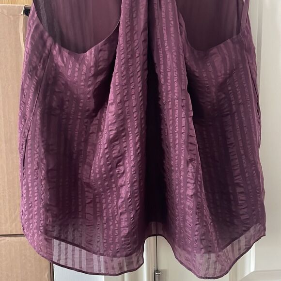 🎀FRAME draped textured silk halter top in Cabernet small - Picture 11 of 16